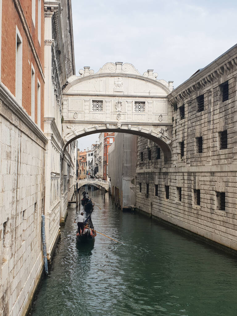 Pont des Soupirs à Venise