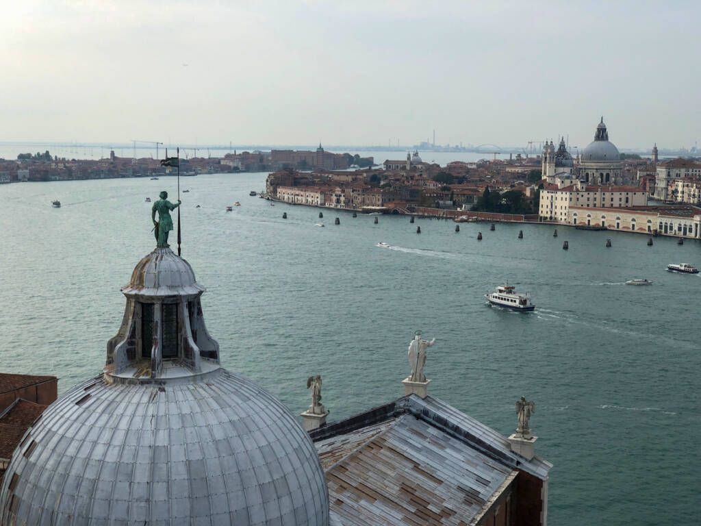 Vue depuis le campanile de la Basilique San Giorgio Maggiore sur Venise