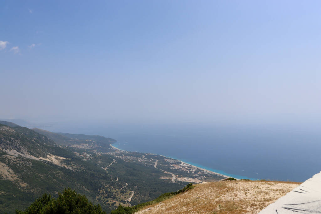 Vue sur la mer en Albanie